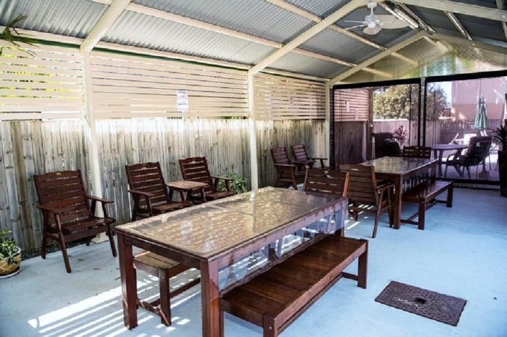 Garden City Motor Inn Brisbane Exterior photo